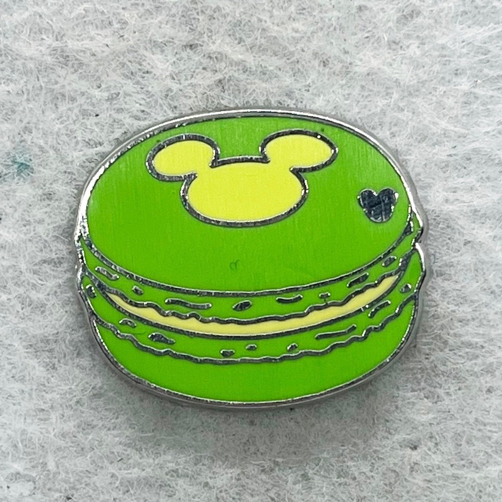 🔮 5/$25 Disney Green Macaron Pin